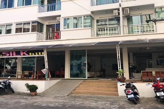 The Silk Hill Patong 3*